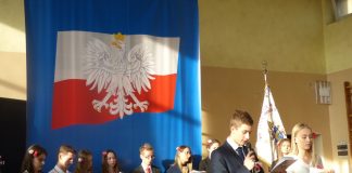 100 lat Niepodległości w Zespole Szkół Nr 2 im. Jana Pawła II w Miechowie
