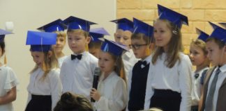 Ślubowanie w Zespole Szkolno–Przedszkolnym w Książu Wielkim