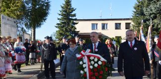 Gołczańskie obchody 100-lecia odzyskania niepodległości przez Polskę 100-lecie Odzyskania Niepodległości przez Polskę - obchody w Gołczy
