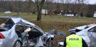 Śmiertelny wypadek w Książu Wielkim z udziałem 87-letniego kierowcy – aktualizacja Śmiertelny wypadek w Książu Wielkim (koło stacji ARGE) fot. KPP Miechów