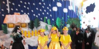 „Brzydkie kaczątko” na zabawie choinkowej w Książu Małym