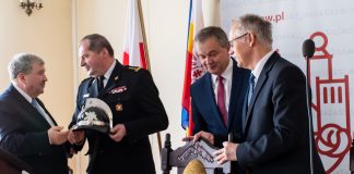 Komendant KP PSP Grzegorz Kosiński odchodzi na emeryturę