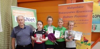 Wiosenny turniej w Krakowie z udziałem charsznickich pingpongistów