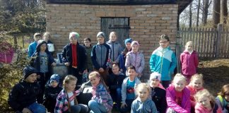 Uczniowie z Książa Małego zbierają elektrośmieci