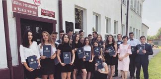 Uczniowie Szkoły Podstawowej w Książu Wielkim zakończyli rok szkolny