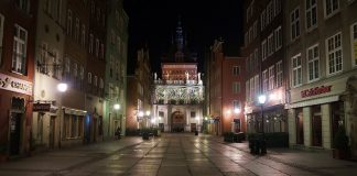 Reklama widoczna 24/7 w przestrzeni publicznej. Dowiedz się, jak w pełni wykorzystać jej potencjał do zwiększenia sprzedaży