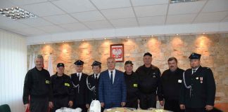 Przekazanie sprzętu dla OSP z Gminy Gołcza
