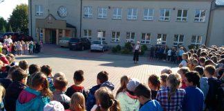 Próbna ewakuacja w ZSP w Książu Wielkim