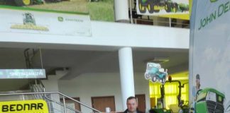 Uczniowie z Antolki w firmie „Chempest”