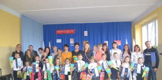 Ślubowanie klasy pierwszej w Książu Małym