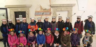 Miechowski folklor – uczniowie z Książa Wielkiego na warsztatach w Muzeum Ziemi Miechowskiej