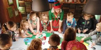 Wizyta uczniów z Książa Wielkiego w Wielkiej Fabryce Elfów