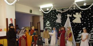 Jasełka z góralską nutą w Szkole Podstawowej w Racławicach