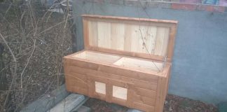 Budki dla bezdomnych kotów w Miechowie