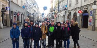 W świąteczno – teatralnym nastroju uczniowie z Książa Małego