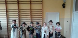 Żywa lekcja historii w Szkole Podstawowej w Książu Małym