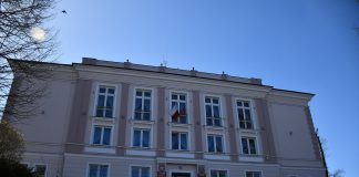 Zmiana organizacji pracy miechowskiego starostwa