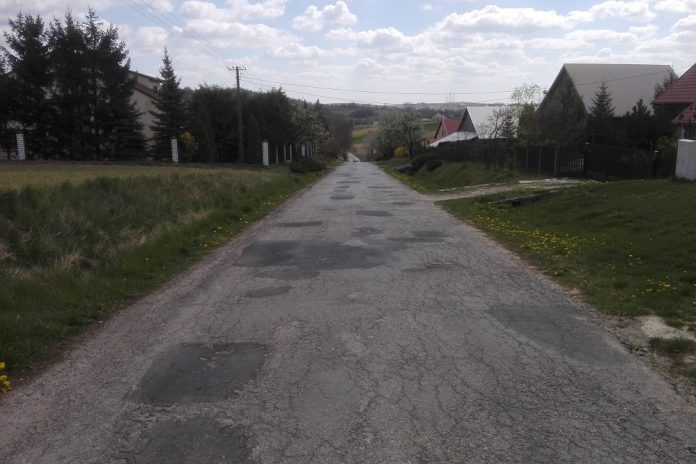 Droga powiatowa w Pstroszycach II - stan obecny