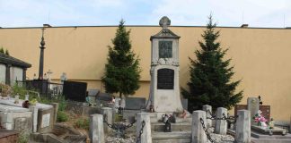 Remont Pomnika Powstania Styczniowego na miechowskim cmentarzu