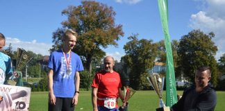 Na „Dychę” pobiegli dla miechowskiego Hospicjum