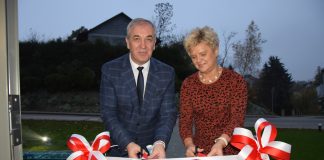 Pierwsza wystawa obrazów w nowo otwartym Centrum Kultury w Gołczy