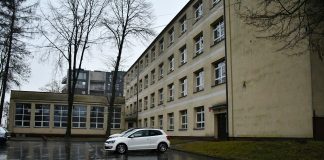 Punkt szczepień przeciwko Covid-19 w miechowskim LO