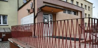 Tarasy i bariery budynku DPS w Miechowie do wymiany