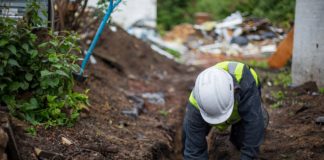 Jak ochronić budynek przed zawilgoceniem? Poprzez pionowe izolacje fundamentów!