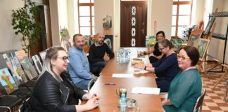 Największe dzieła malarskie z kapuścianym przymrużeniem oka