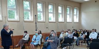 Inauguracja nowego roku szkolnego w Szkole Policealnej w Zespole Szkół Nr 1 w Miechowie