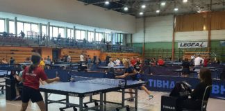 Charszniccy tenisiści stołowi wrócili do walki po wakacjach