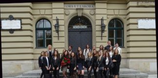 Spotkanie Rektora Uniwersytetu Ekonomicznego w Krakowie z uczniami miechowskiego Ekonomika