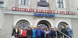 Uczniowie z Antolki w miechowskim kinie