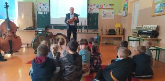 Spotkanie z muzyką ludową w Książu Małym