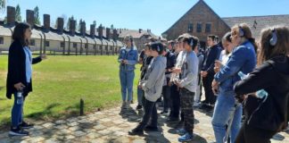 Uczniowie z Książa Małego w Aushwitz-Birkenau