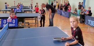 Tenisowe Skrzaty na turnieju w Pierzchowie