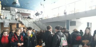 Teatralna wyprawa uczniów ze szkoły Podstawowej w Antolce