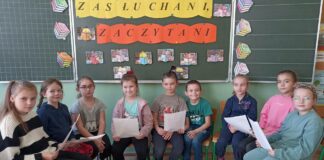 Zasłuchani, zaczytani drugoklasiści w SP Antolka