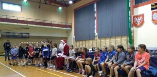 Tenisowe „Skrzaty” na turnieju w Charsznicy