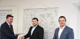 Umowa na budowę wiaduktu w Uniejowie Rędziny podpisana