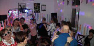 Karnawałowa dyskoteka w Kozłowie