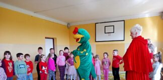 Kursik i Czerwony Kapturek w Książu Małym