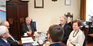 Projekty MON dla uczniów szkół ponadpodstawowych. Złożono wniosek na wirtualną strzelnicę w ZS Nr 2 w Miechowie