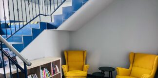 Otwarta biblioteczka w miechowskiej bibliotece