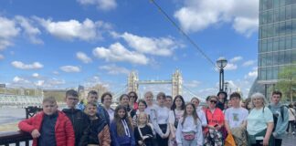 Uczniowie z Antolki na wycieczce w Anglii