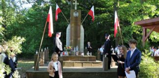 W Nasiechowicach uczczono ofiary niemieckiej pacyfikacji