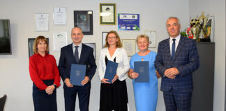 Wręczenie aktów powierzenia stanowisk dyrektorom szkół Gminy Gołcza