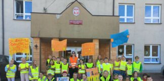 Uczniowie z Książa Wielkiego promują bezpieczeństwo