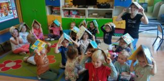 Ogólnopolski Dzień Głośnego Czytania z biblioteką w Gołczy