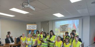 Odblaskowa wizyta na sesji rady Miasta i Gminy Książ Wielki